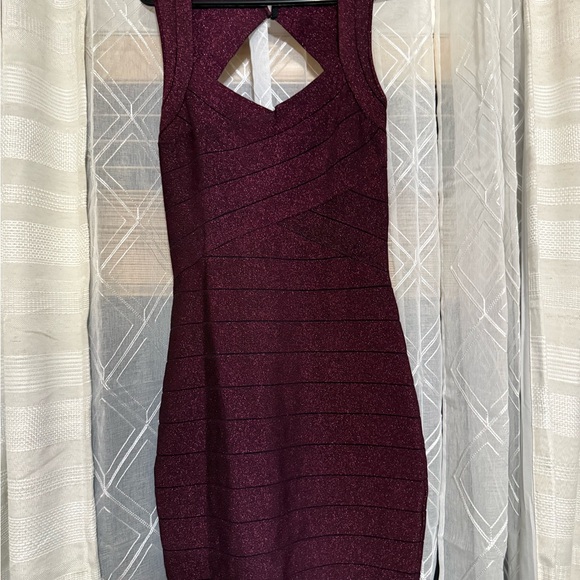 Guess Dresses & Skirts - Elegant Purple Guess Sleeveless Dress size s